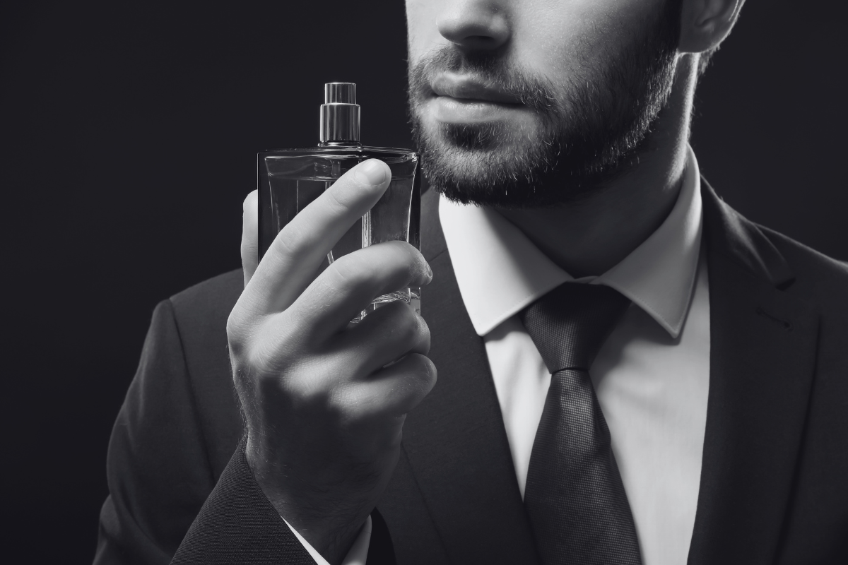 7 Melhores Perfumes Amadeirados Masculinos para Marcar Presença