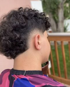 corte de cabelo moicatrem masculino