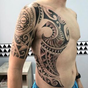 tatuagem tribal masculina