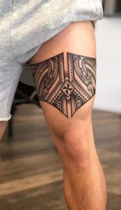 tatuagem na coxa masculina