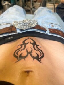 tatuagem tribal intima