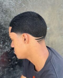 corte com listra lateral