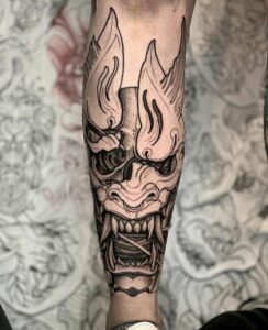 tattoo oriental mascara hannya na perna 