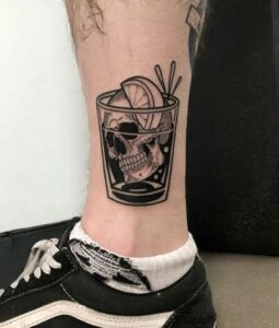 tatuagem de caveira pequena