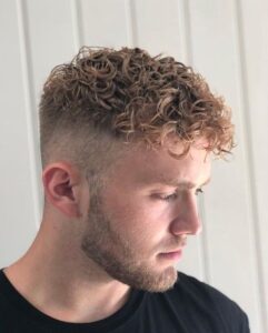 franja para cabelo ondulado masculino